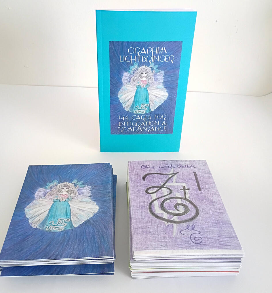 Book and water queen card